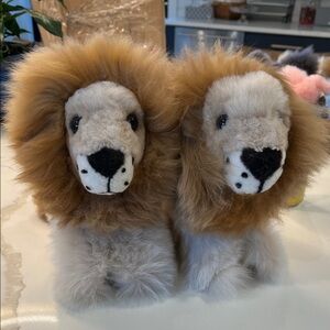 100% alpaca fur lion 10”.